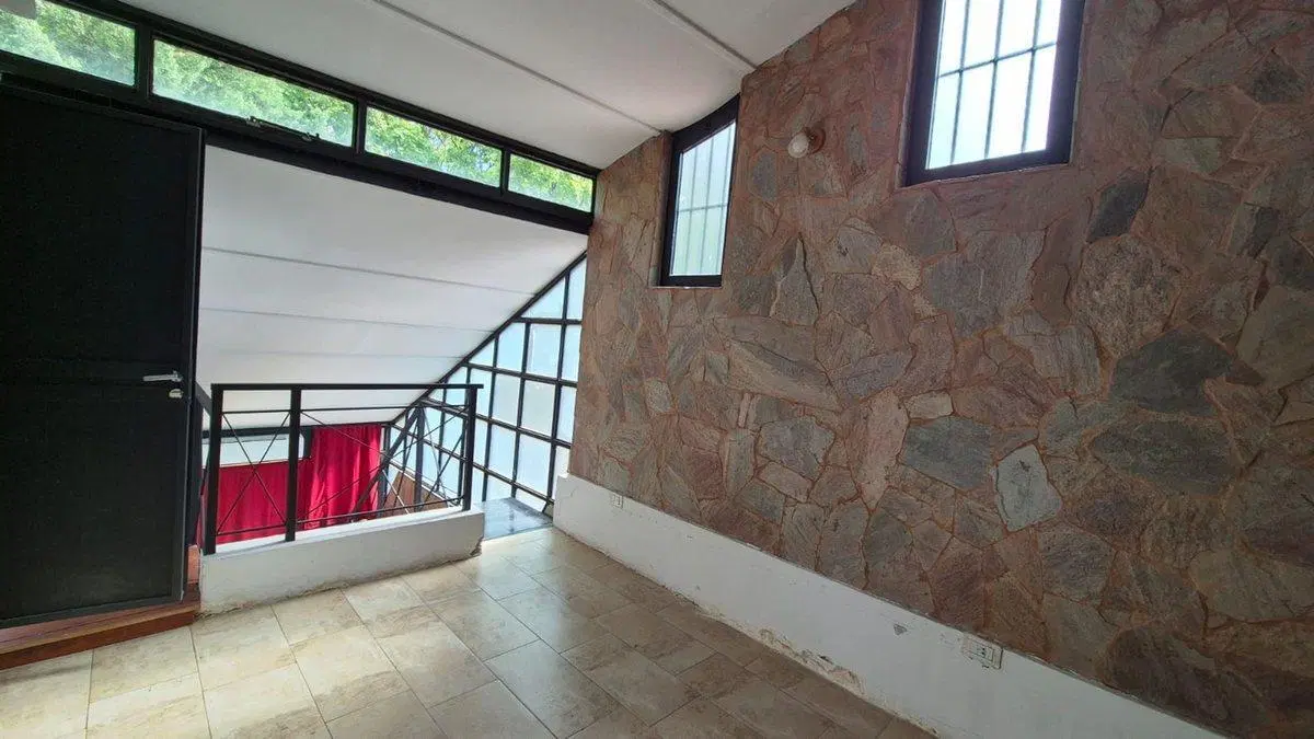 VENTA PH tipo Loft frente a la plaza 4