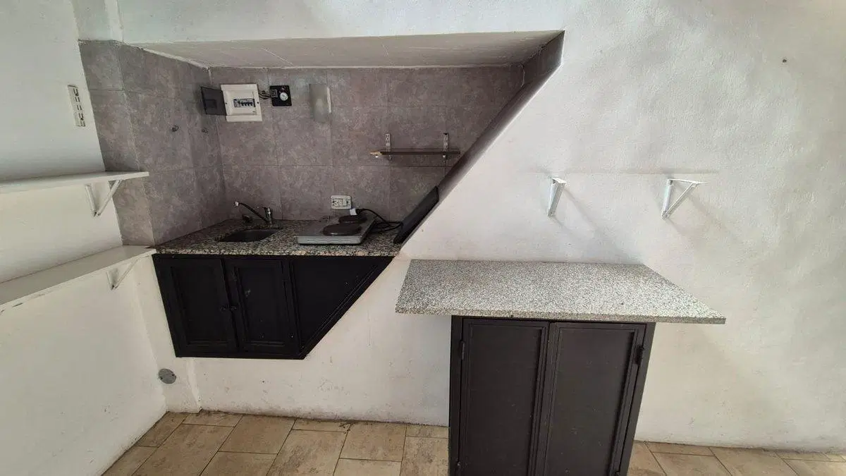 VENTA PH tipo Loft frente a la plaza 8