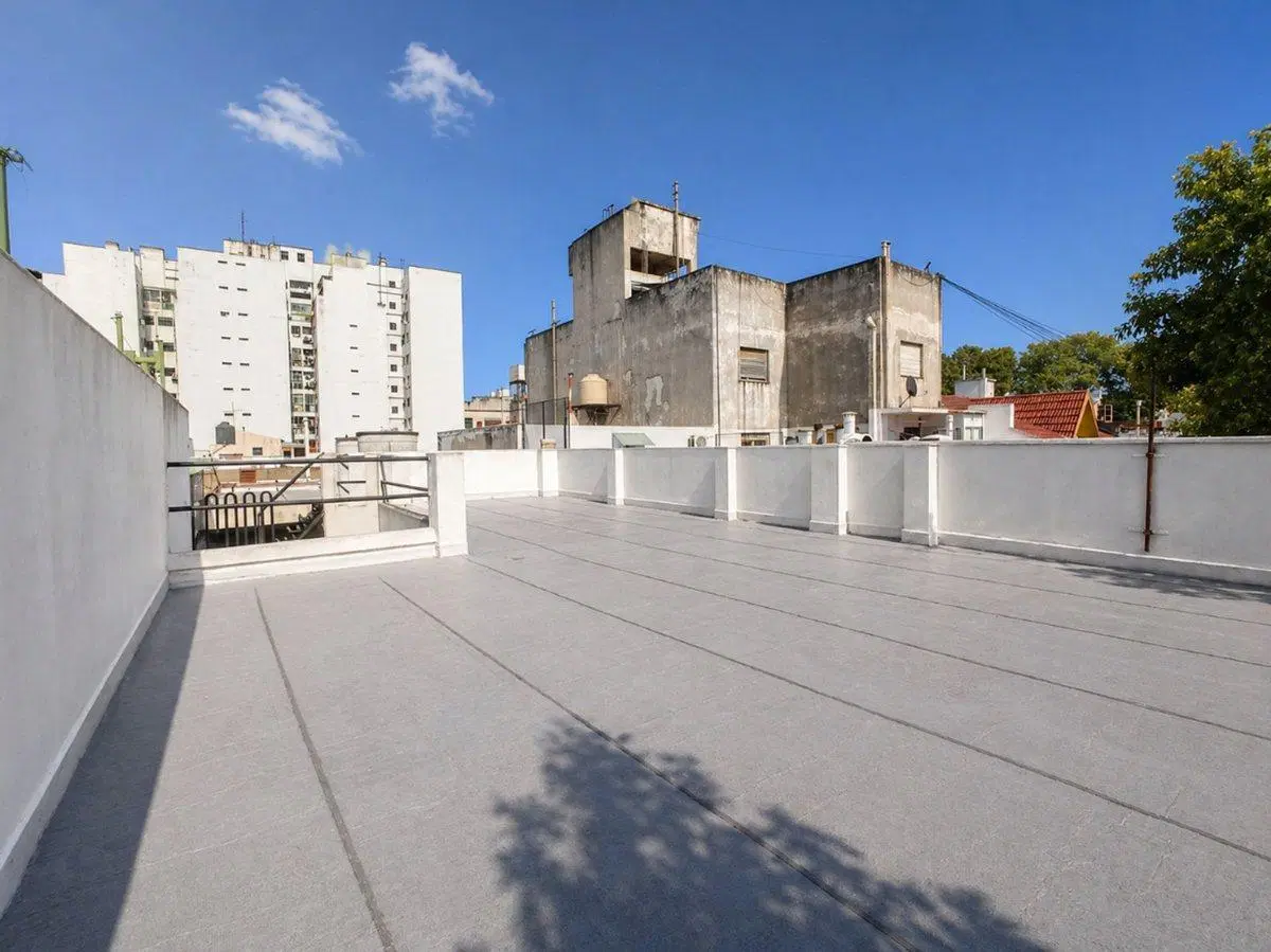 LOCAL VENTA ALMAGRO CON VIVIENDA O OFICINA 8
