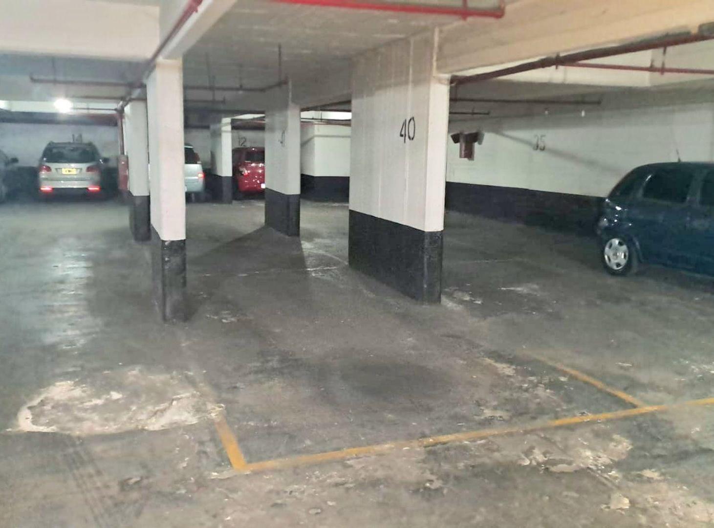 Foto de VENTA COCHERA FLORES AVENIDA SAN PEDRITO, imagen 1