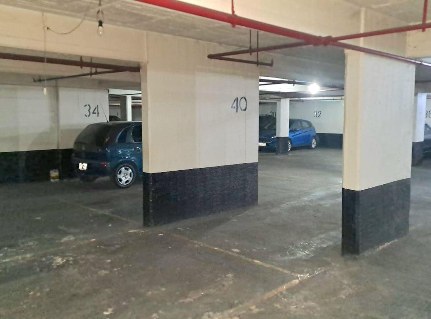 Foto de VENTA COCHERA FLORES AVENIDA SAN PEDRITO, imagen 2