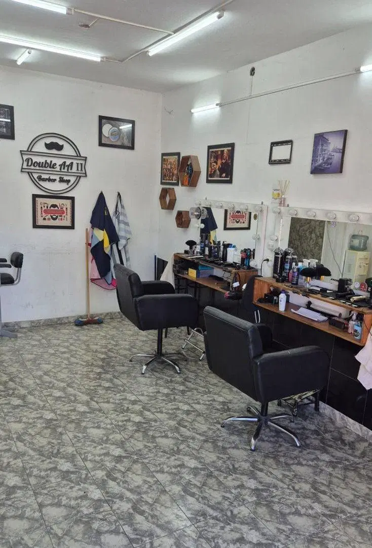 VENTA LOCAL COMERCIAL en Loma Hermosa. San Martin 4