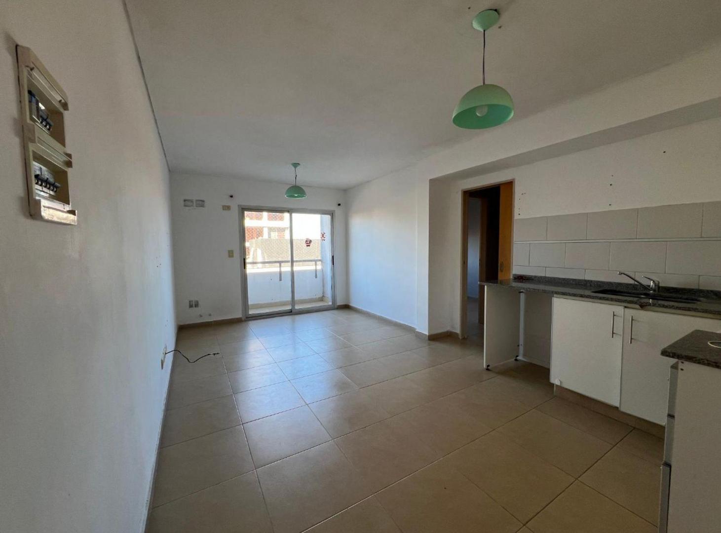 Foto de DEPARTAMENTO 2 AMB ALQUILER MORON MUY LUMINOSO, imagen 4