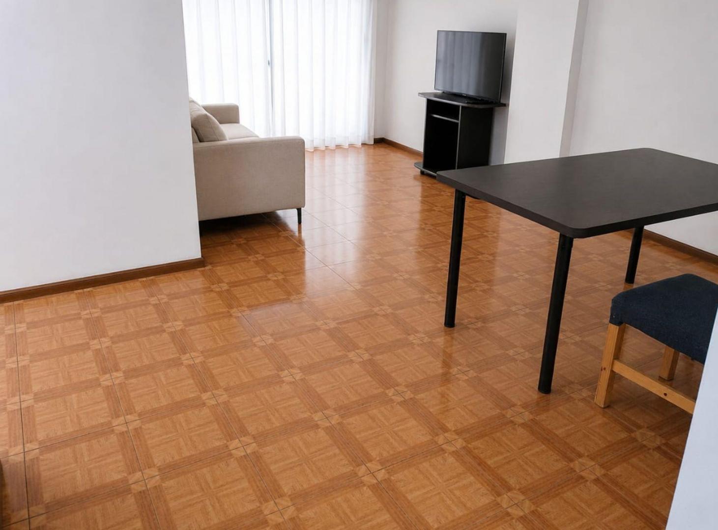 Foto de VENTA DEPARTAMENTO 3 AMBIENTES FLORES BALCON PATIO, imagen 2