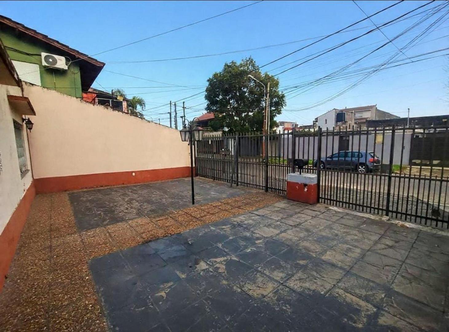 Foto de CASA 3 AMBIENTES VENTA SAN JUSTO COCHERA TERRAZA, imagen 1