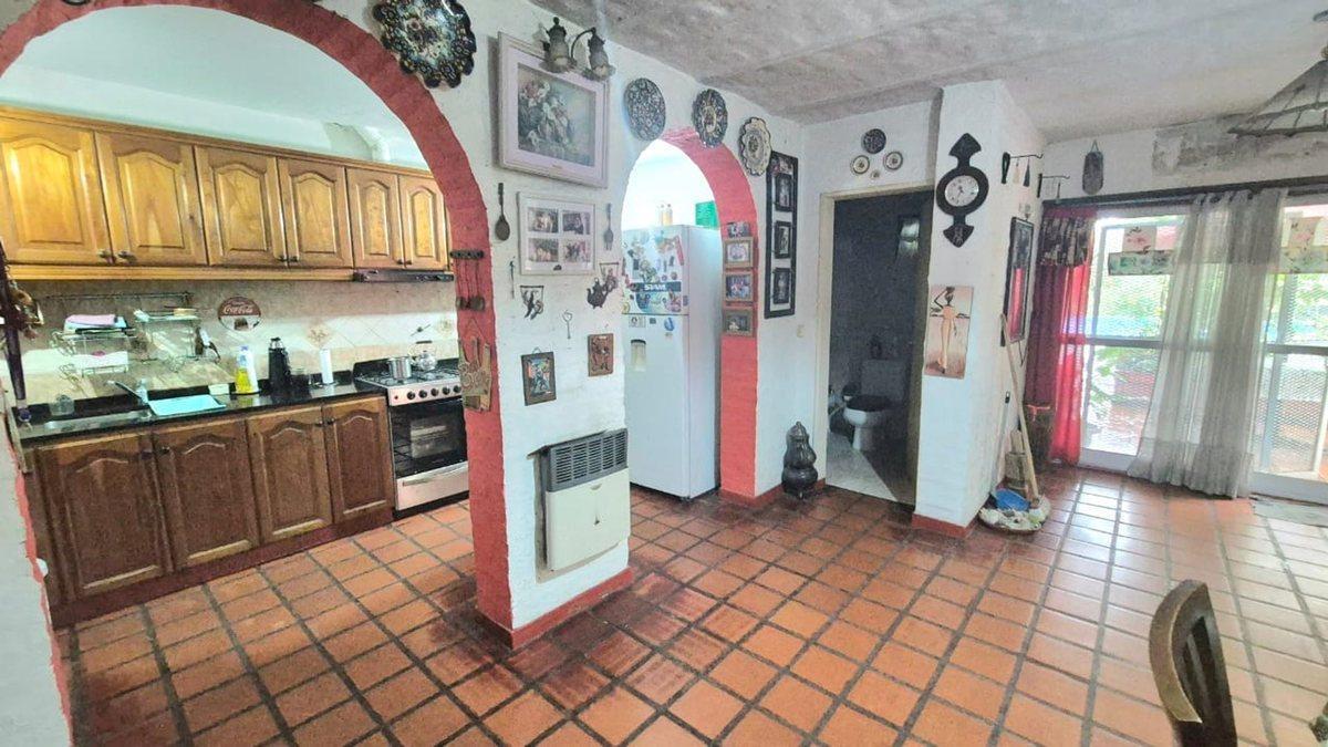 Foto de VENTA VILLA BOSCH CON PILETA Y PARRILLA, imagen 4