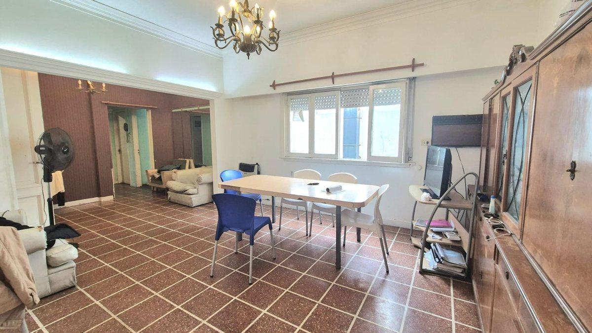 Foto de VENTA PH 4 AMBIENTES EN VILLA URQUIZA CON TERRAZA, imagen 1