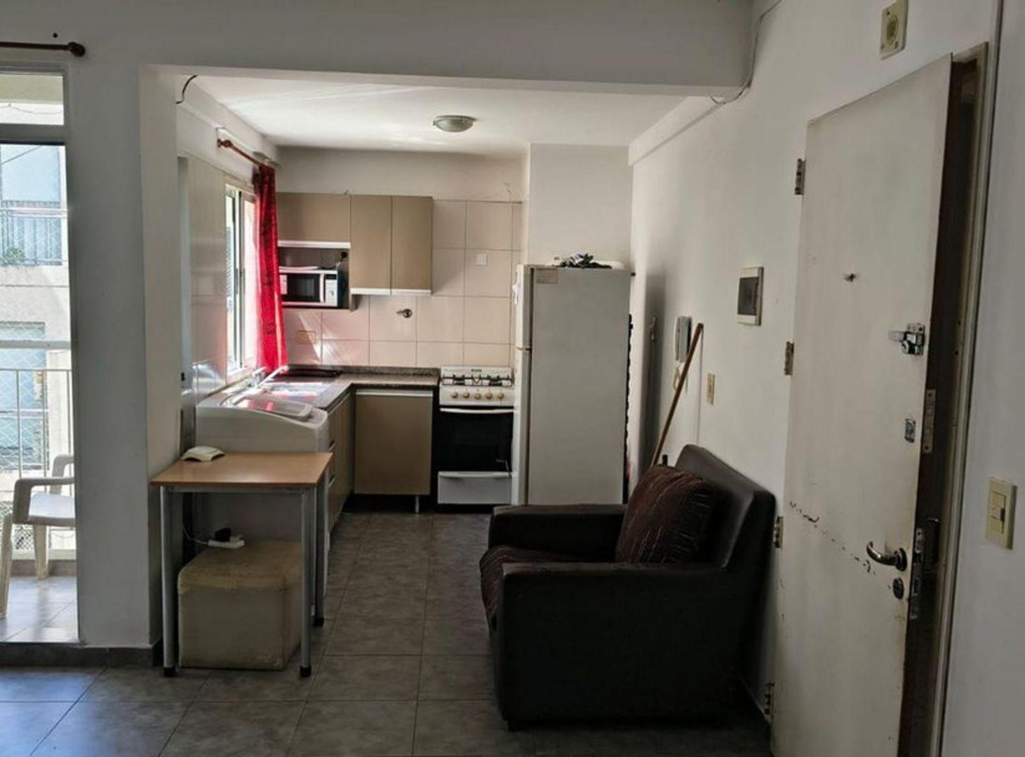 Foto de AMPLIO MONOAMBIENTE EN VENTA V URQUIZA, imagen 3
