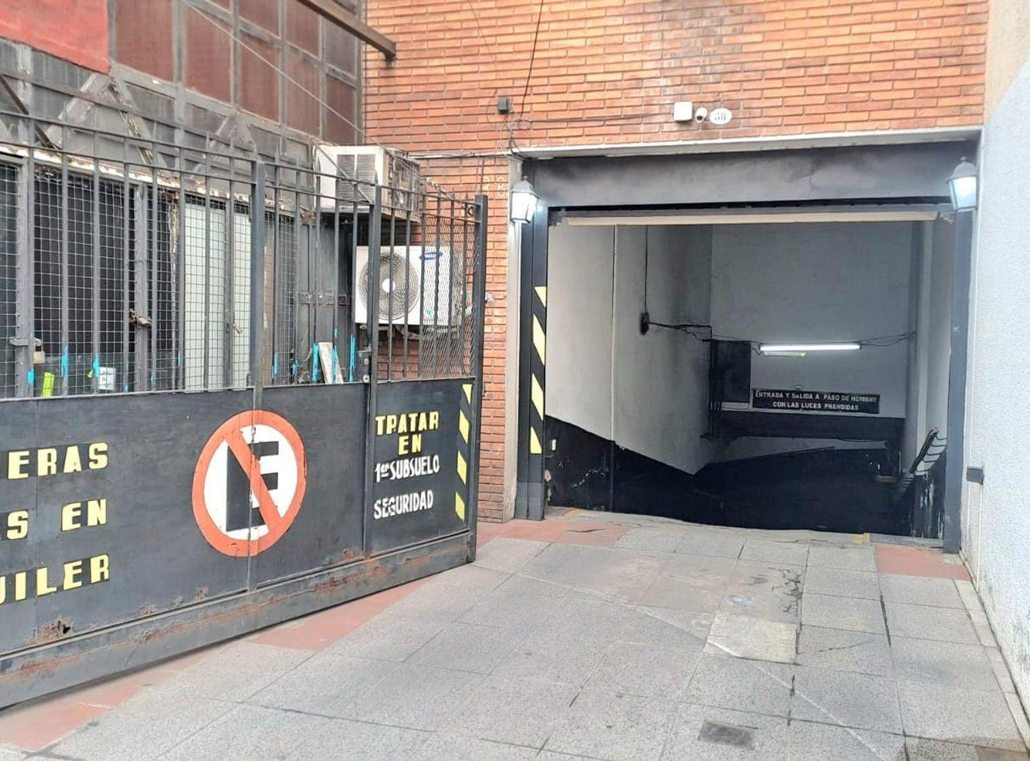 Foto de VENTA COCHERA FLORES AVENIDA SAN PEDRITO, imagen 1