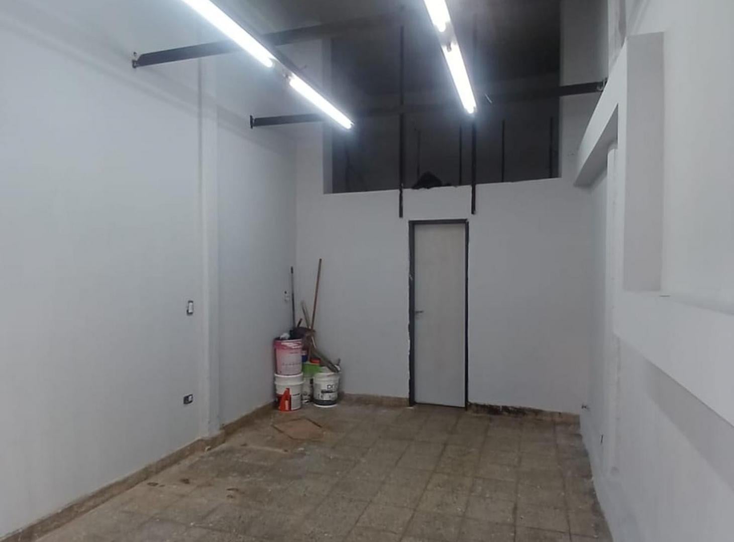Foto de LOCAL COMERCIAL ALQUILER FLORESTA, imagen 4