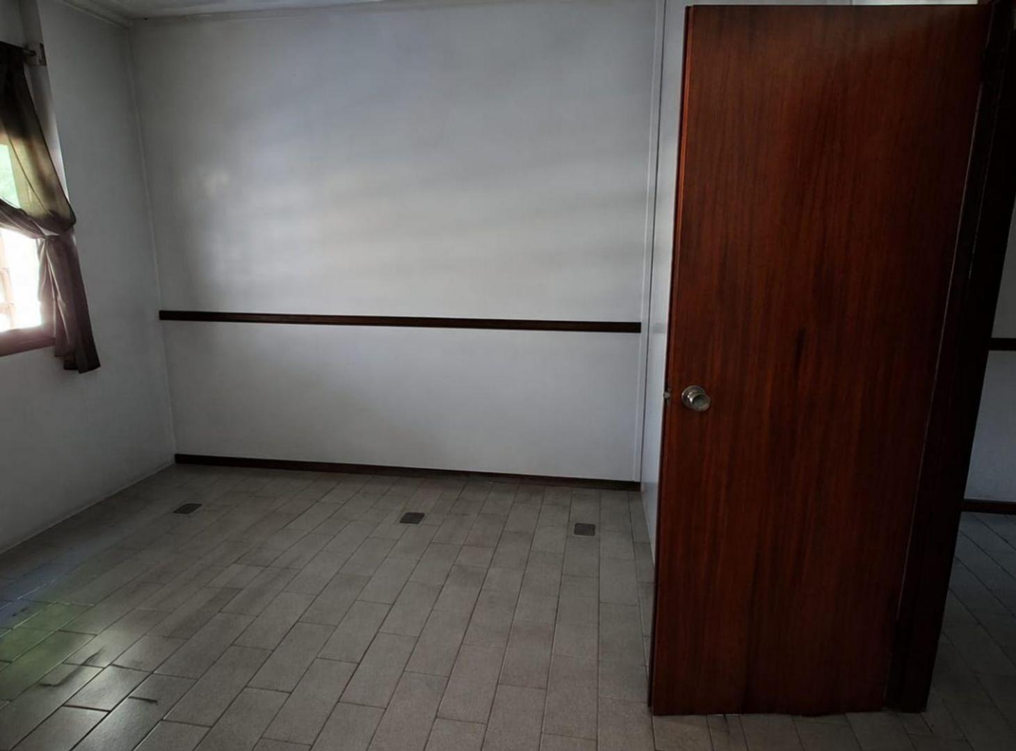 Foto de GALPON o DEPOSITO EN VENTA EN V. URQUIZA 400 M2, imagen 2