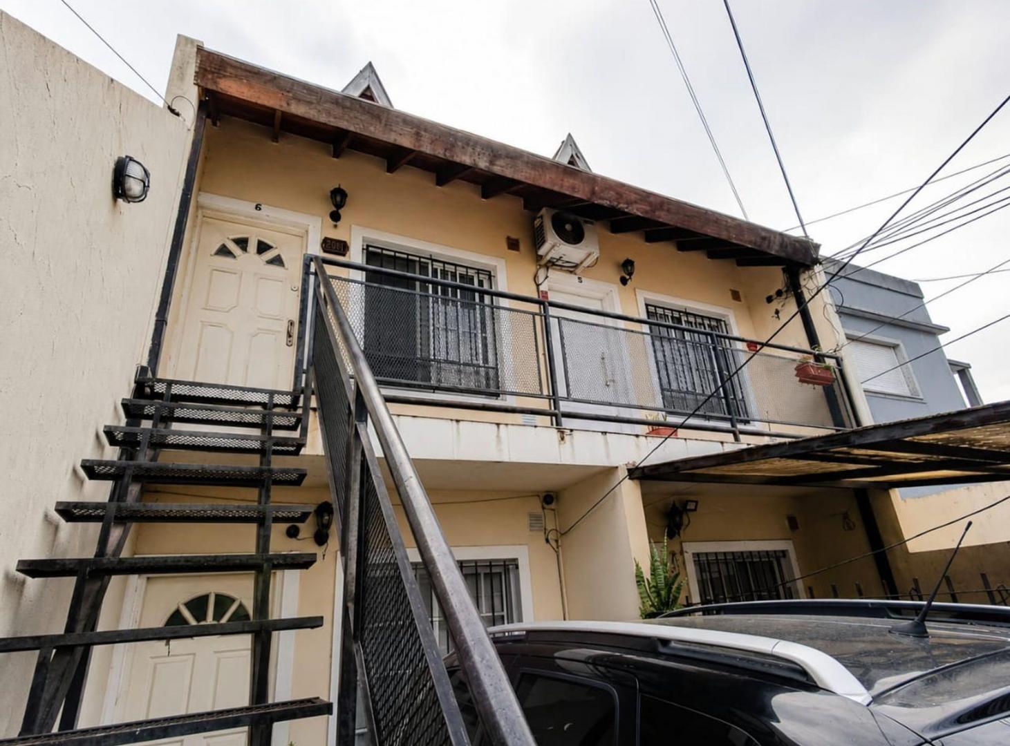 Foto de VENTA PH 4 AMBIENTES VILLA LUZURIAGA PATIO, imagen 1