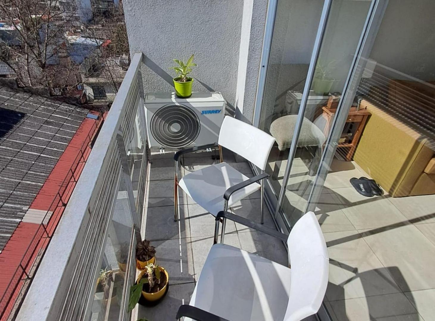 Foto de VENTA MONOAMBIENTE EN FLORESTA BALCÓN, imagen 2