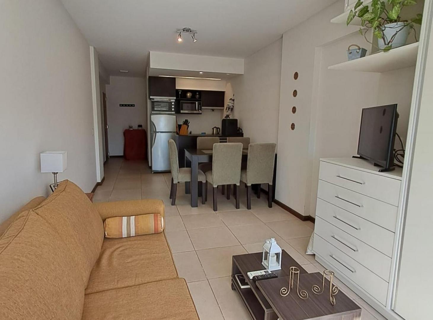 Foto de VENTA MONOAMBIENTE EN FLORESTA BALCÓN, imagen 1