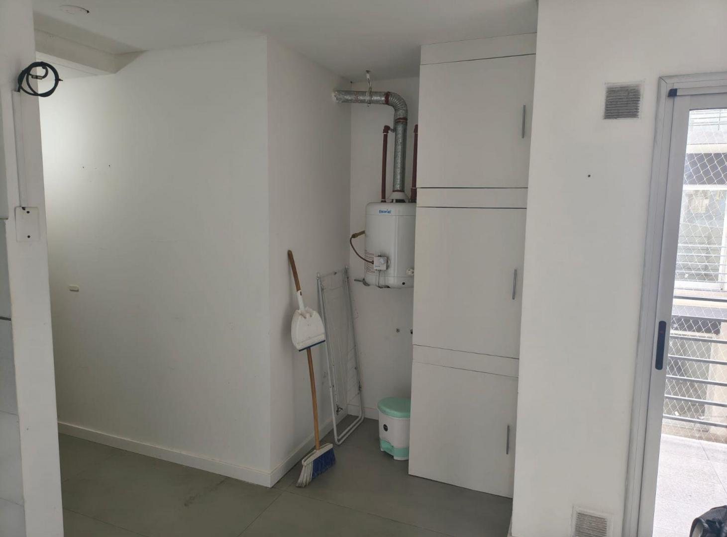 Foto de VENTA DEPARTAMENTO 2 AMBIENTES FLORES BALCÓN, imagen 5