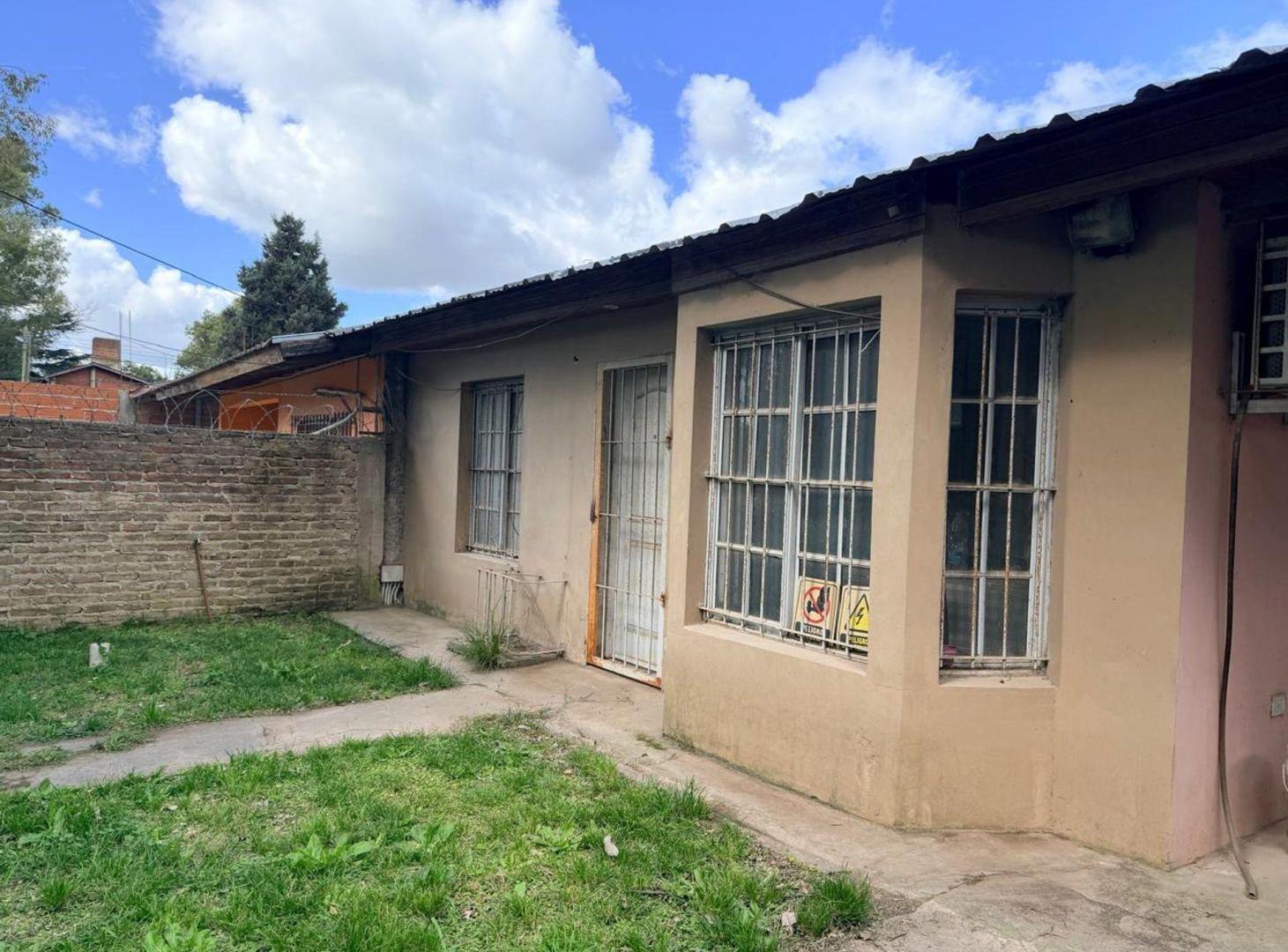 Foto de VENTA CASA 3 AMBIENTES LA UNIÓN EZEIZA QUINTA, imagen 2