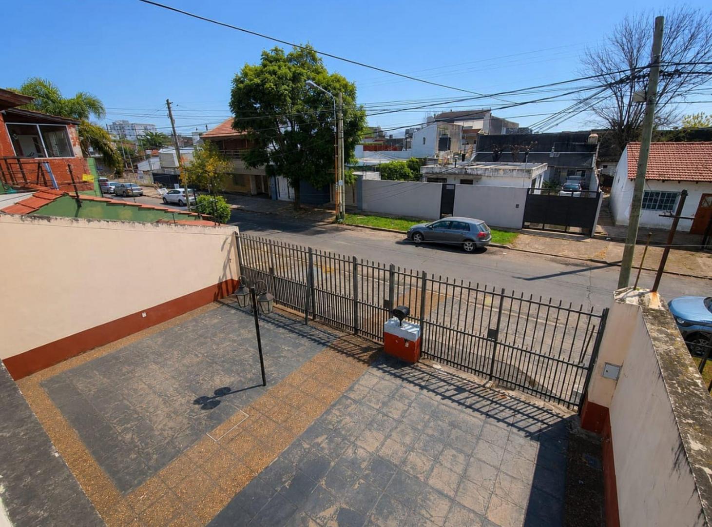 Foto de CASA 3 AMBIENTES VENTA SAN JUSTO COCHERA TERRAZA, imagen 1