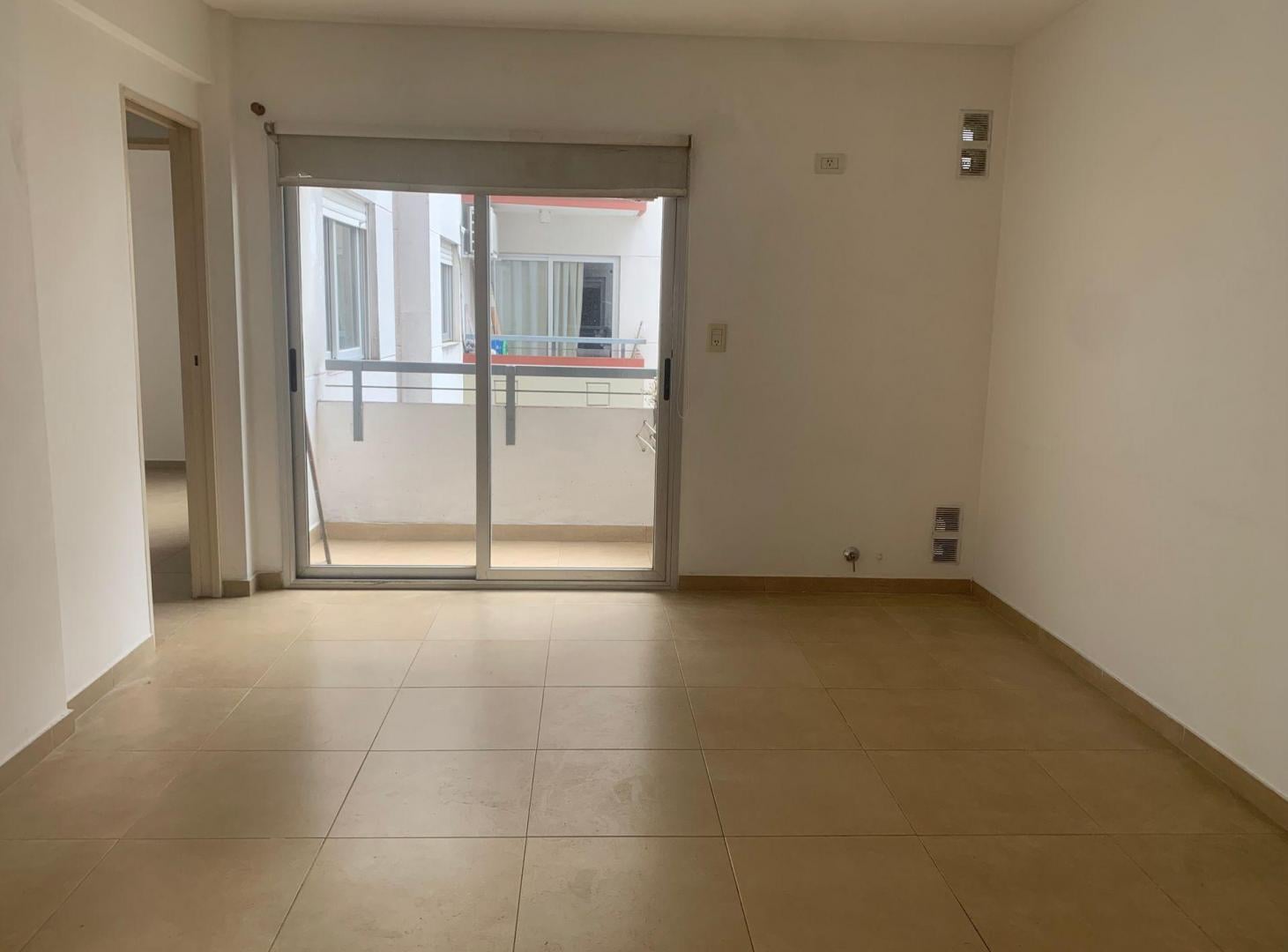 Foto de DEPARTAMENTO 2 AMBIENTES ALQUILER MORON COCHERA, imagen 4