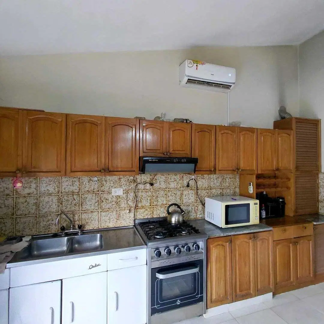 Casa En Venta con parque frente al rio. Carlos Paz 1