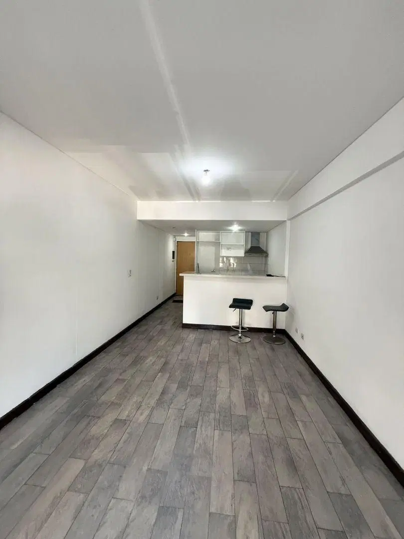 Departamento monoambiente. | Av. San Juan al 800 4