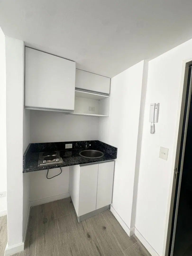 Departamento monoambiente. | Av. Independencia al 2600 3