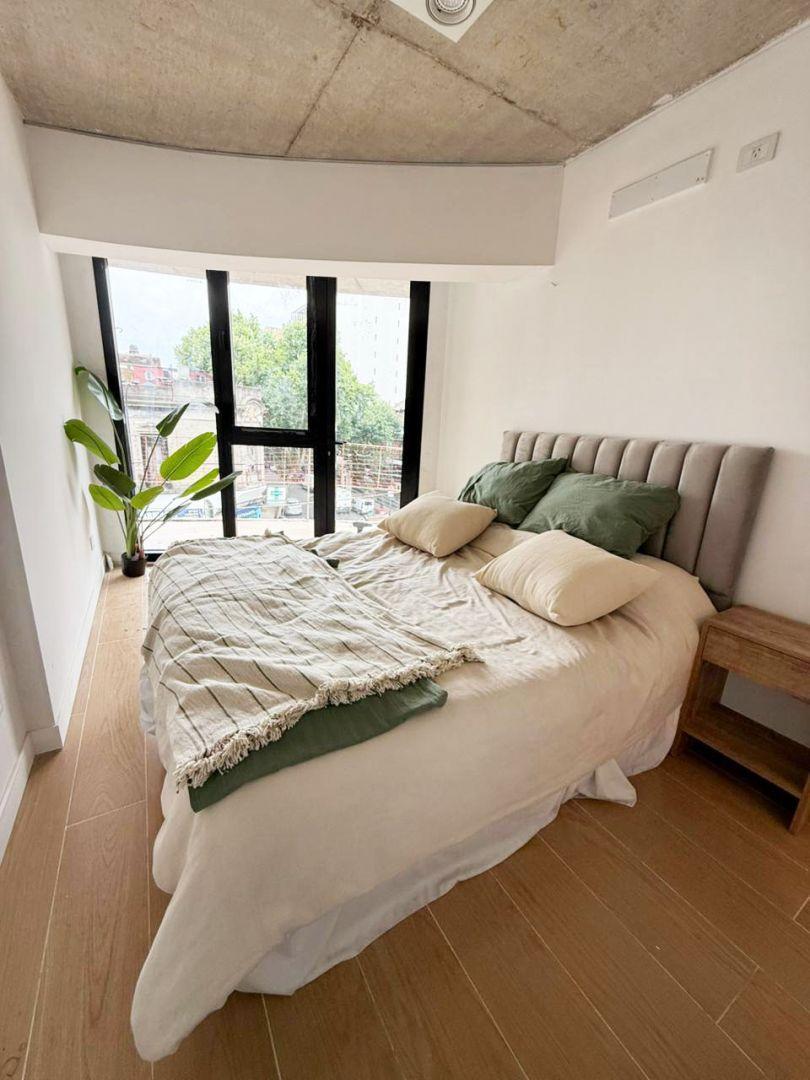 Departamento 2 ambientes. | Av. San Juan al 2500