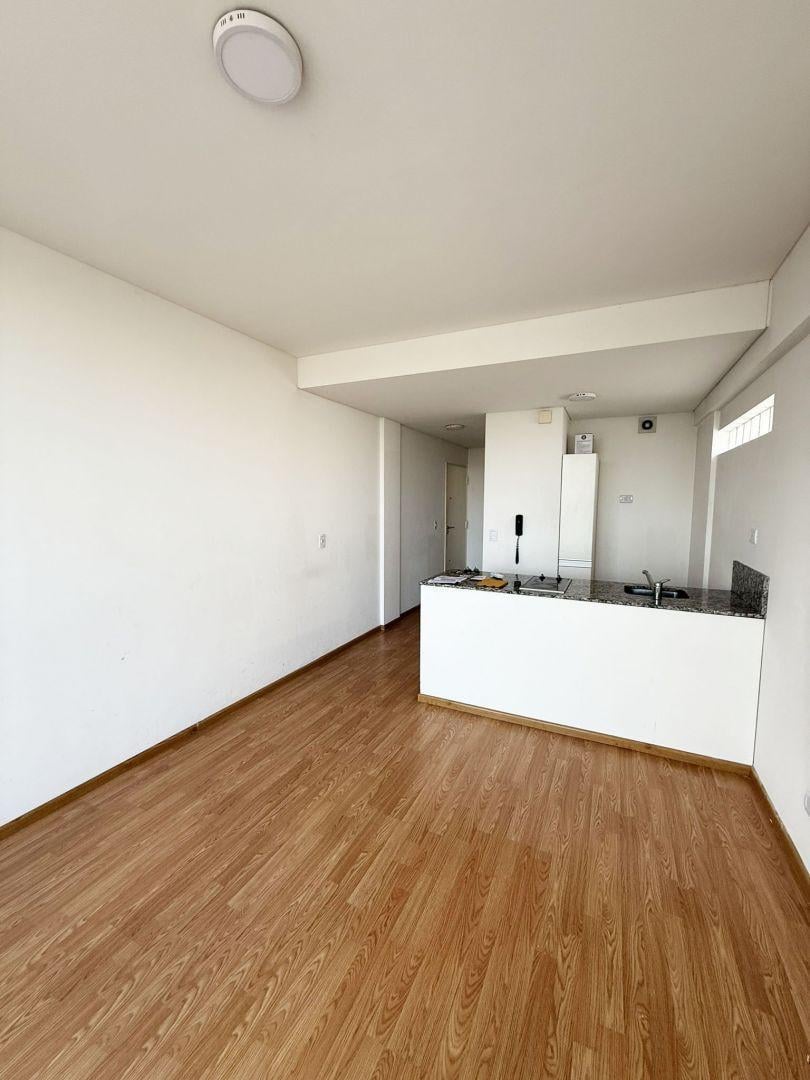Departamento monoambiente. | Bernardo de Irigoyen al 1300