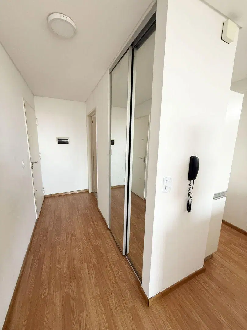 Departamento monoambiente. | Bernardo de Irigoyen al 1300 4