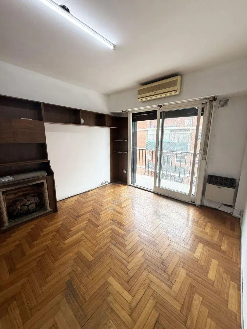 Departamento 2 ambientes. | Av. Independencia al 2000 3