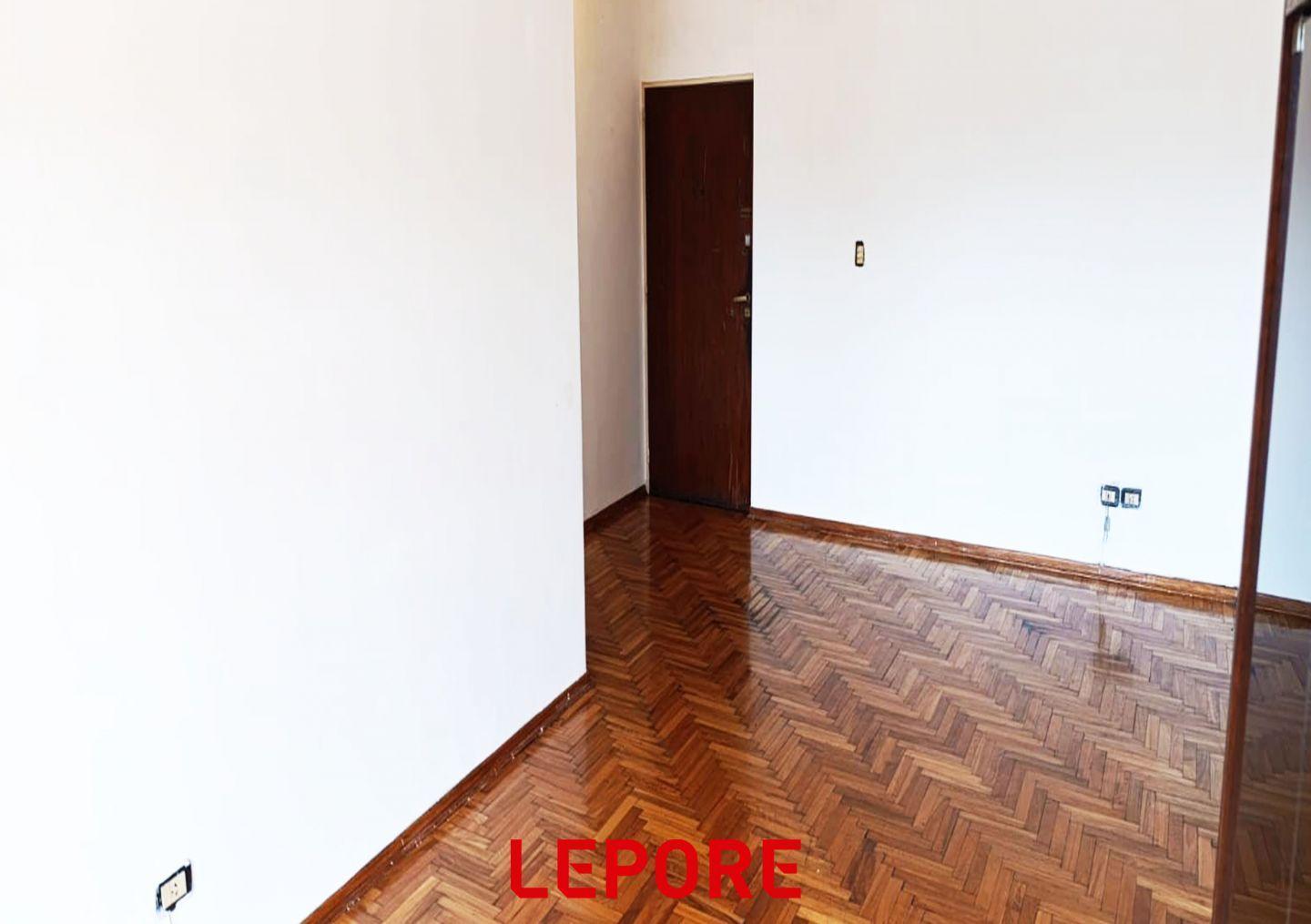 Foto de OPORTUNIDAD EN VENTA- 3 AMBIENTES CON BALCÓN AL FRENTE, imagen 1