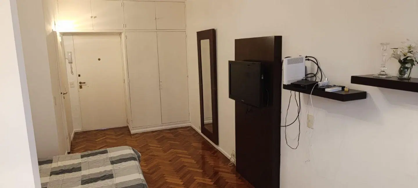 Departamento monoambiente. | Vicente López al 2200 4