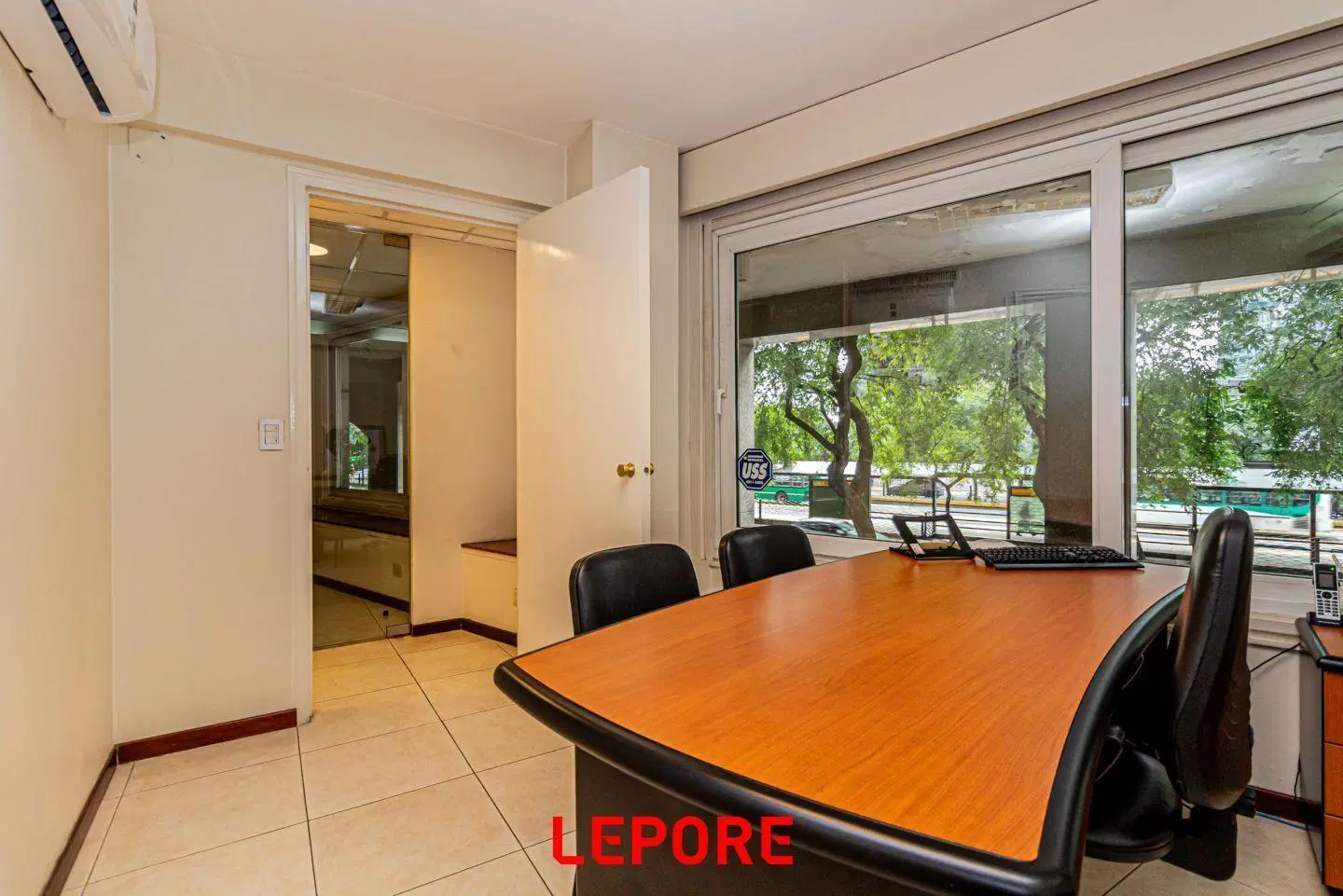 Departamento 6 ambientes 0 dormitorios. | Alem al 800 4