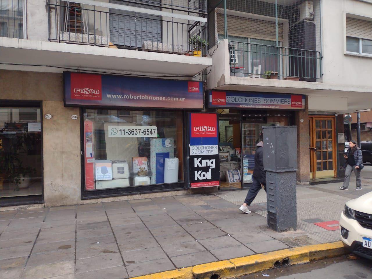 Foto de Local sobre Av Rivadavia buen frente!!, imagen 5