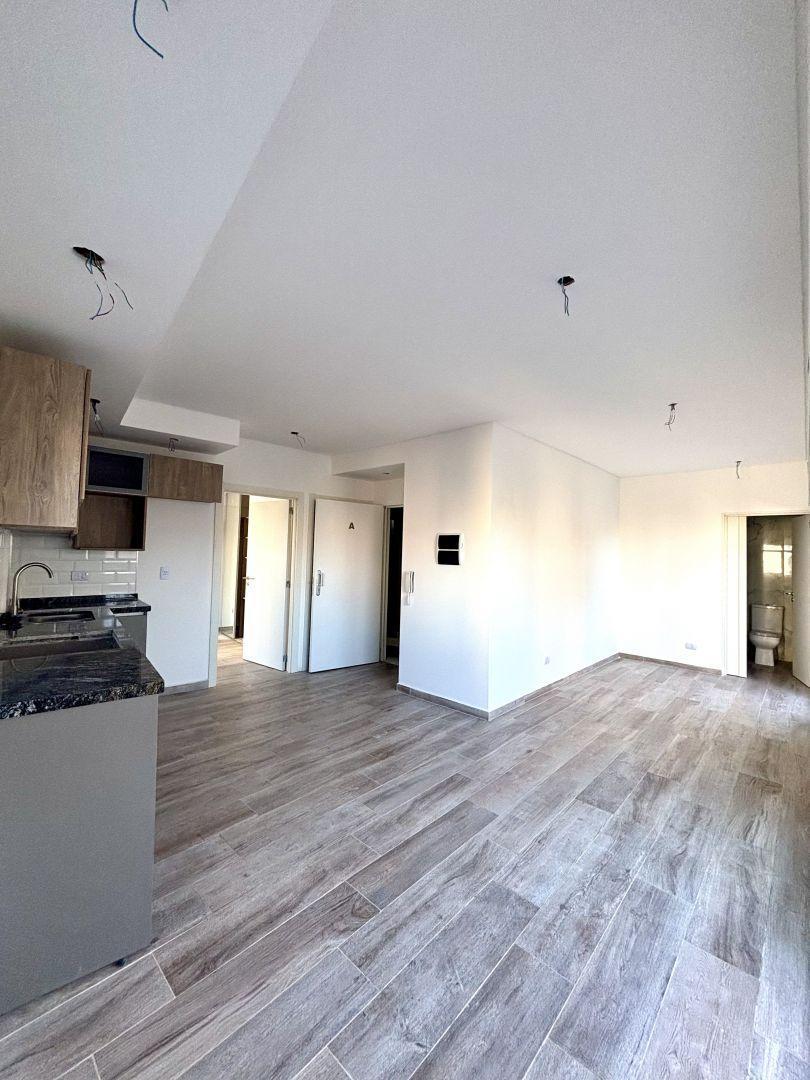 Foto de VENTA DEPARTAMENTO 2 y 1/2 AMBIENTES en CABALLITO, Capital Federal, imagen 5