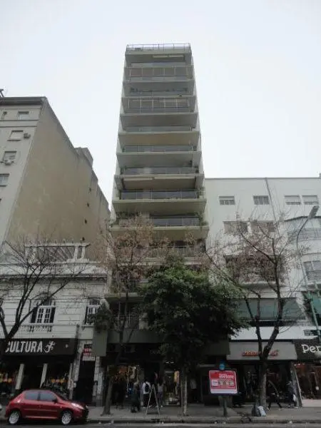 Departamento 4 ambientes. | Av. Rivadavia al 5100 3