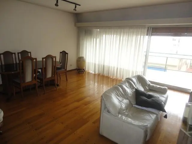 Departamento 4 ambientes. | Av. Rivadavia al 5100 2
