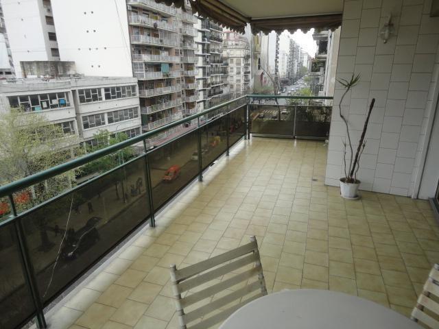 Departamento 4 ambientes. | Av. Rivadavia al 5100