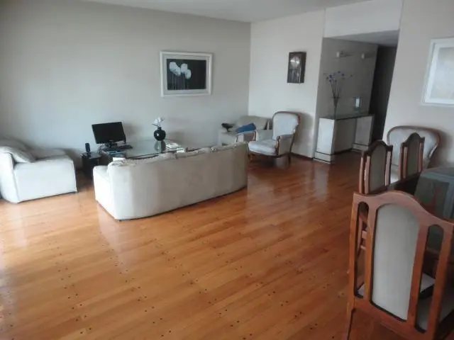 Departamento 4 ambientes. | Av. Rivadavia al 5100 4