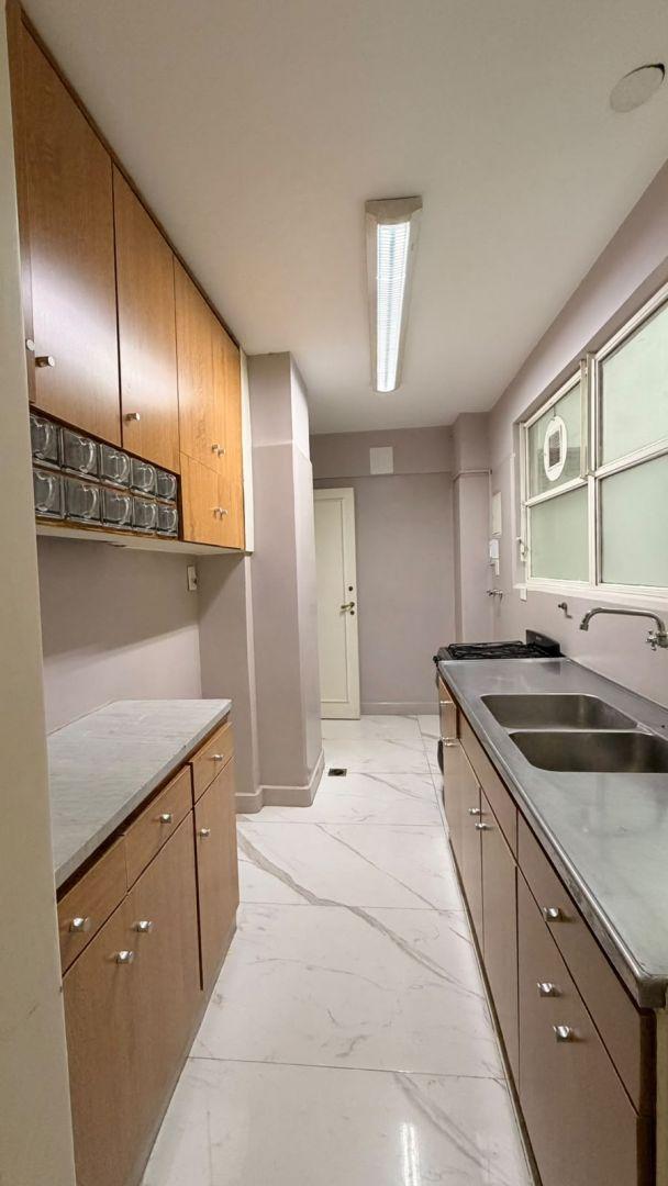 Foto de Venta de Departamento de 4 ambientes con dependencia en Caballito, imagen 2
