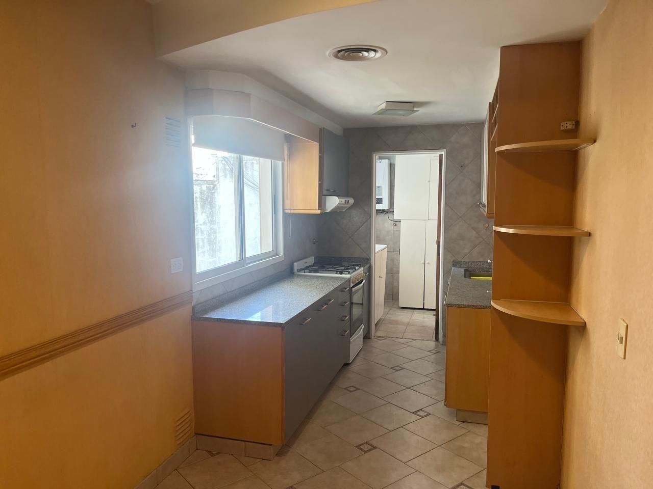 Foto de Venta de Departamento 3 Ambientes en Caballito con cochera, Capital, imagen 2