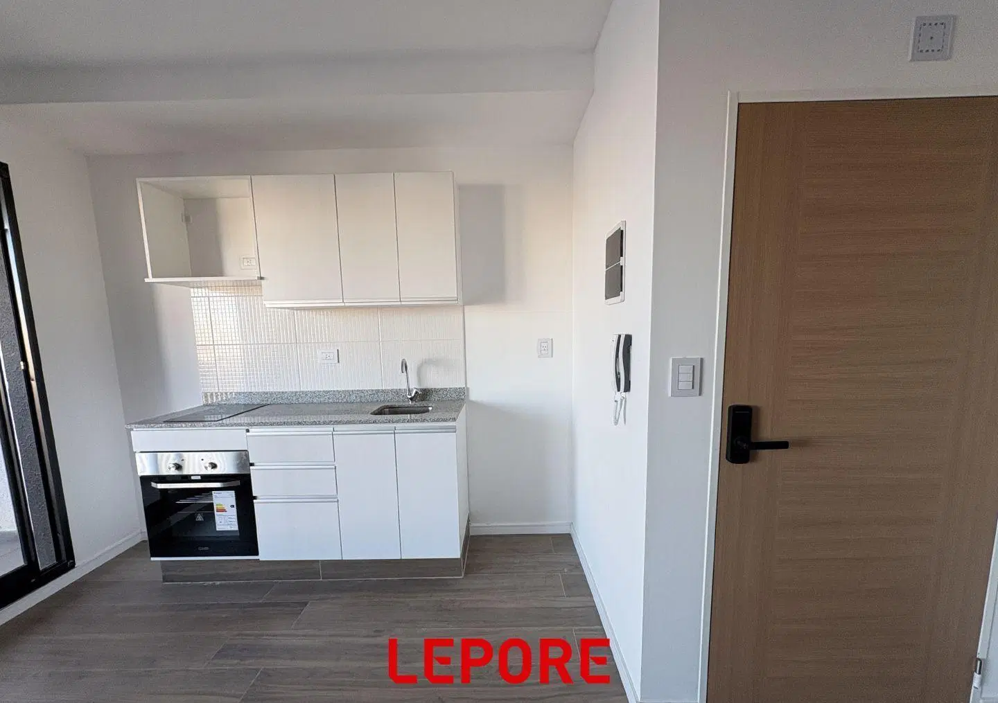 Departamento monoambiente. | Av. San Juan al 2900 2