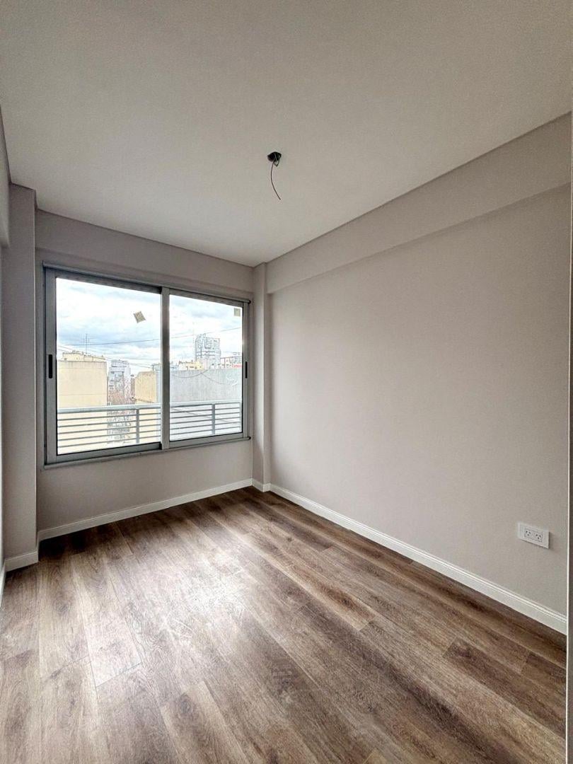 Foto de 3 ambientes en venta, a estrenar, piso 9, pileta, opc cochera, en Caballito, imagen 2