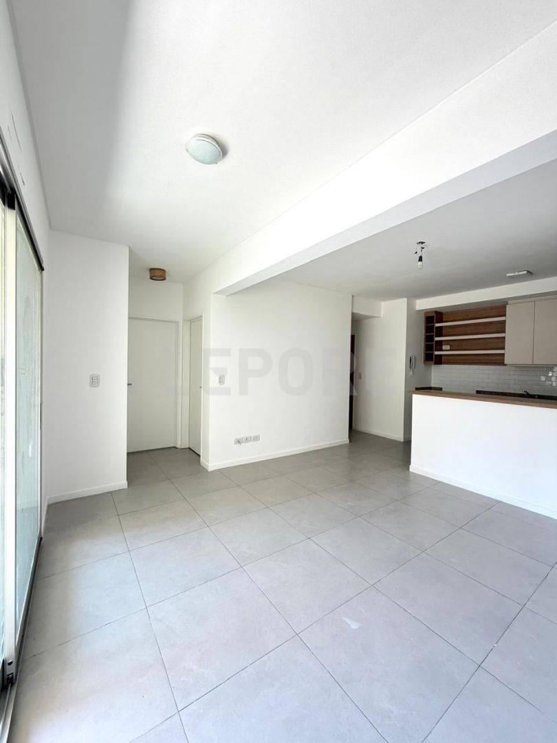 Foto de Amplio 2 ambientes apto crédito en Caballito, terraza y parrilla, imagen 4