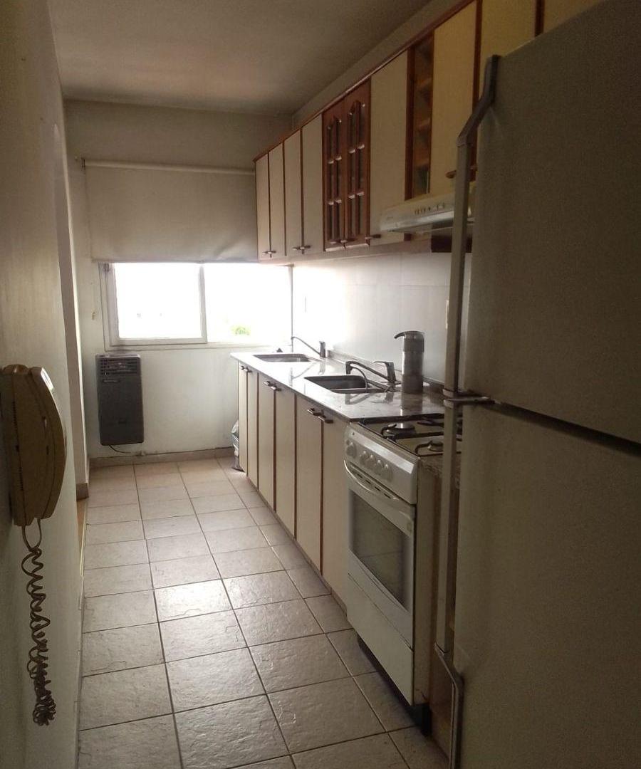 Foto de Departamento de 83 m² con 2 dormitorios en venta en Barrio Cívico, imagen 5