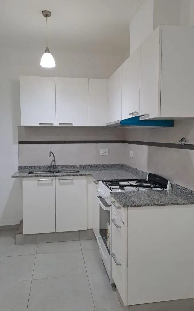 Departamento de 1 dormitorio limite barrio Bombal 2