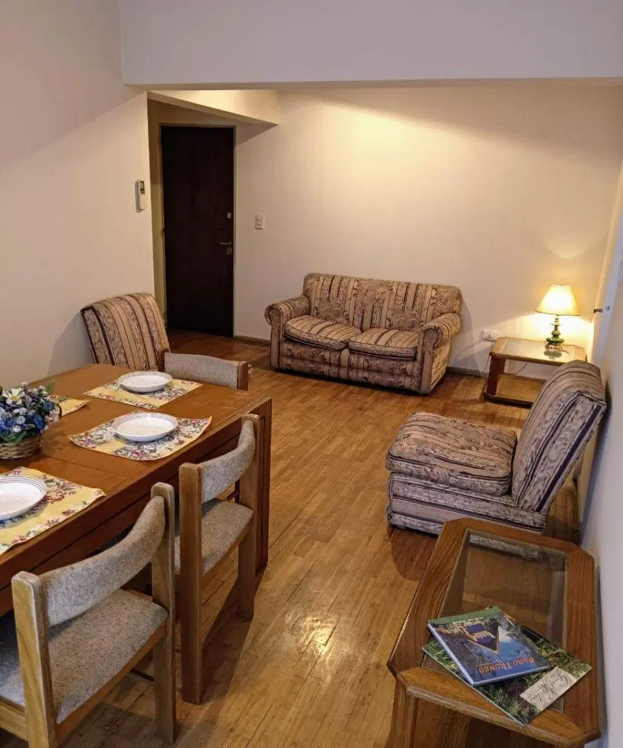 Departamento 2 dormitorios con cochera 3