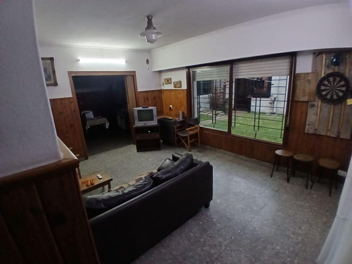 Casa con 186 m² y 2 dormitorios en venta en Villa Mafalda