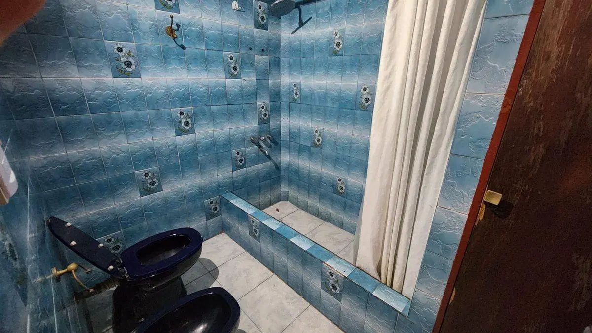 IMPORTANTE CASA SE VENDE EN COLECTORA DE GRAL PAZ 2