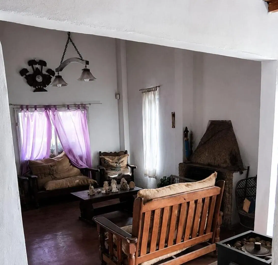 OPRTUNIDAD CASA 4 AMBIENTES  LA REJA MORENO 5