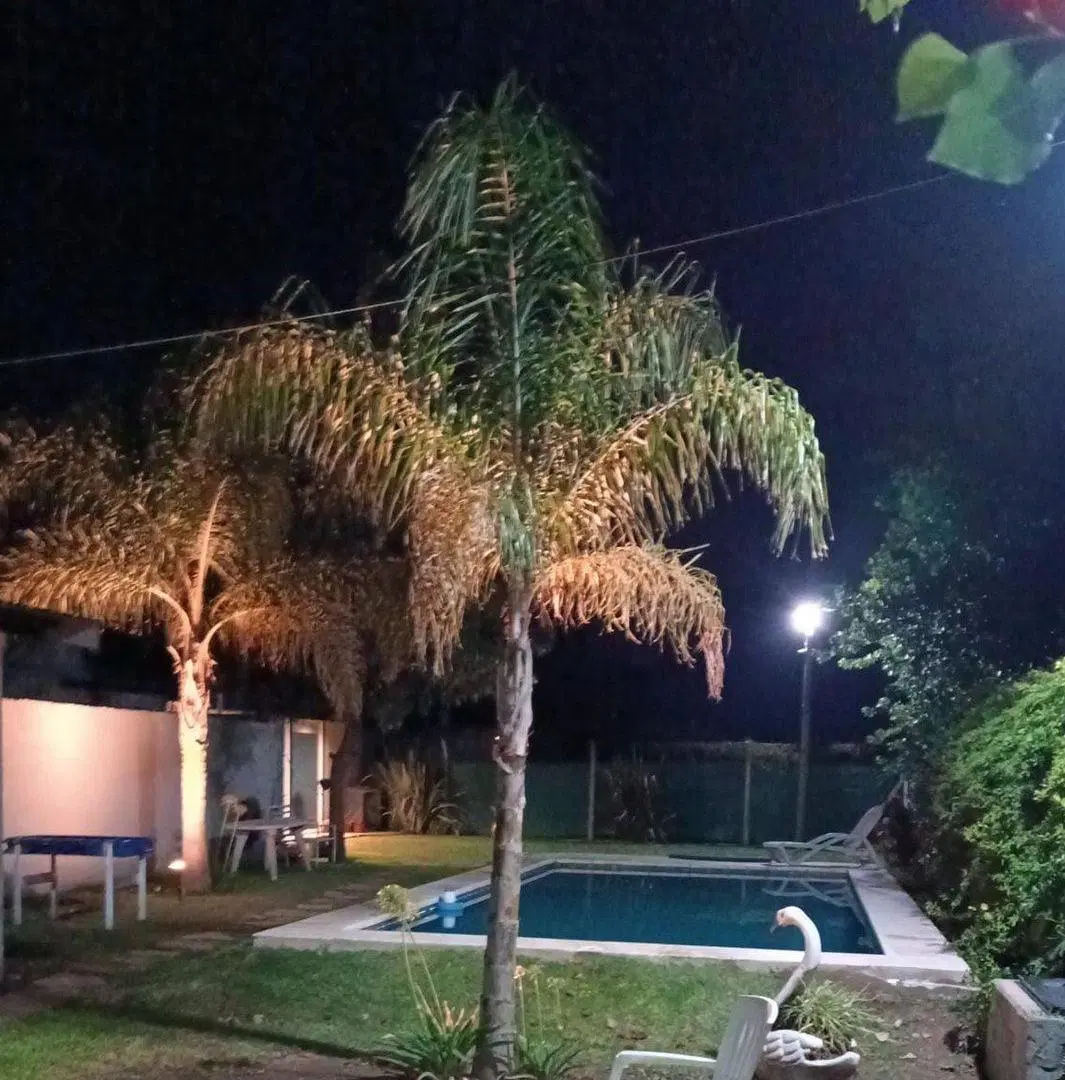 CASA ESTILO COUNTRY CON PILETA GRAL. RODRIGUEZ 4